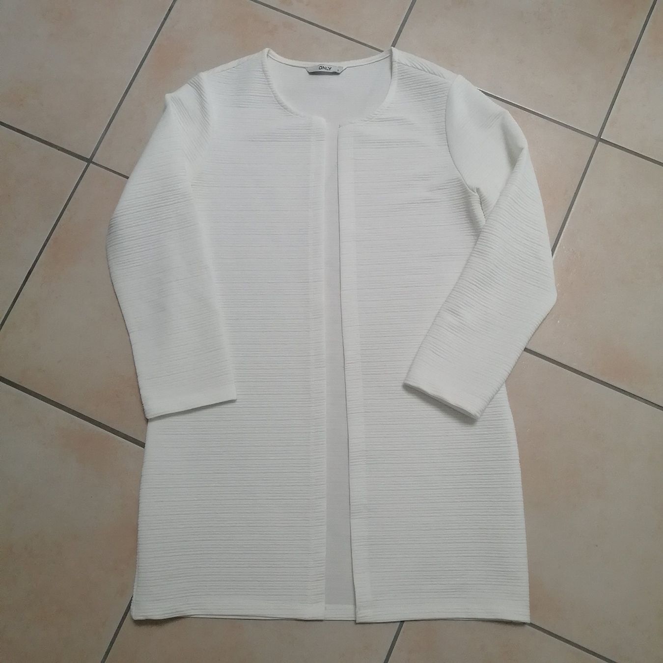 Only Vestes: Cardigan Gr. S "ONLY" – D'occasion à Henau par AXAA