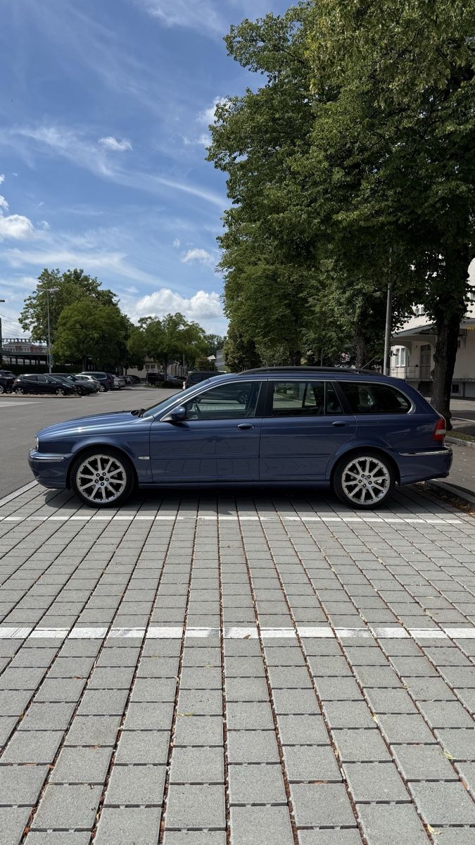 Jaguar Automobili: Jaguar X-Type – Usato da Gossau SG venduto da Adrian375 3