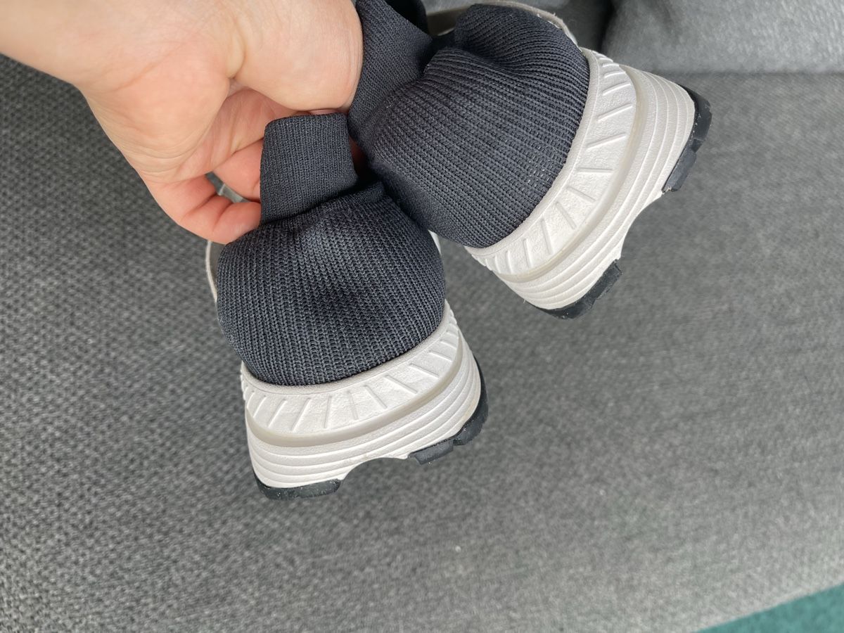 UYN Scarpe da donna: Turnschuhe Damen Grau Weiss Grösse 39 – Usato da Wetzikon ZH venduto da man_7mn7 3