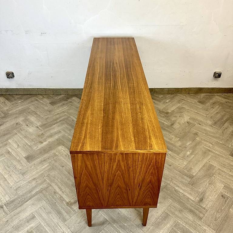 Cassettiere: Mid Century Nussbaum Sideboard – Usato da basel venduto da futureforyesterday 4