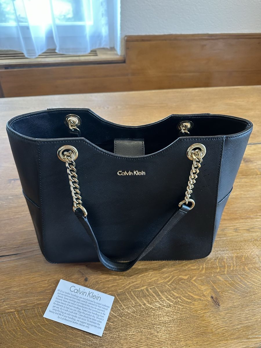Calvin Klein Taschen für Damen: Calvin Klein Handtasche – Gebraucht aus Leimiswil von pet_l6tl