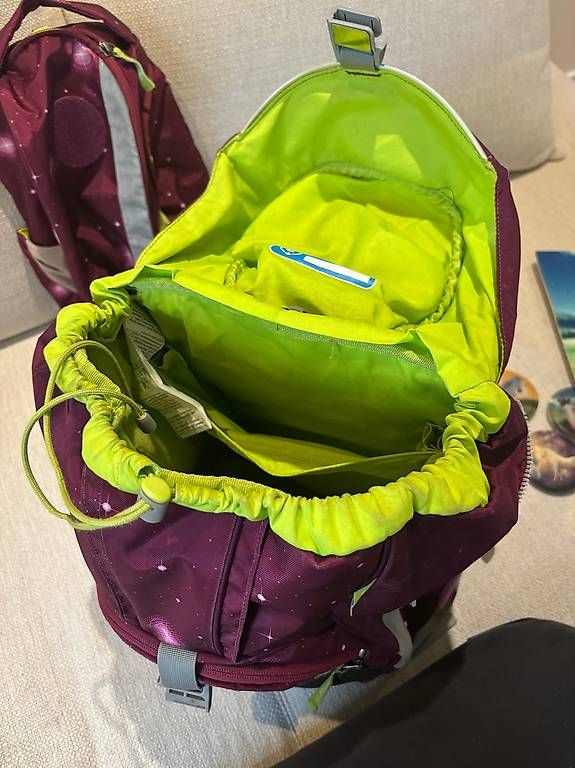 Borse & Zaini: Ergobag Schulrucksack mit Federmäppchen, Turnsack und Kletti – Usato da Küttigen venduto da san_2x92 3