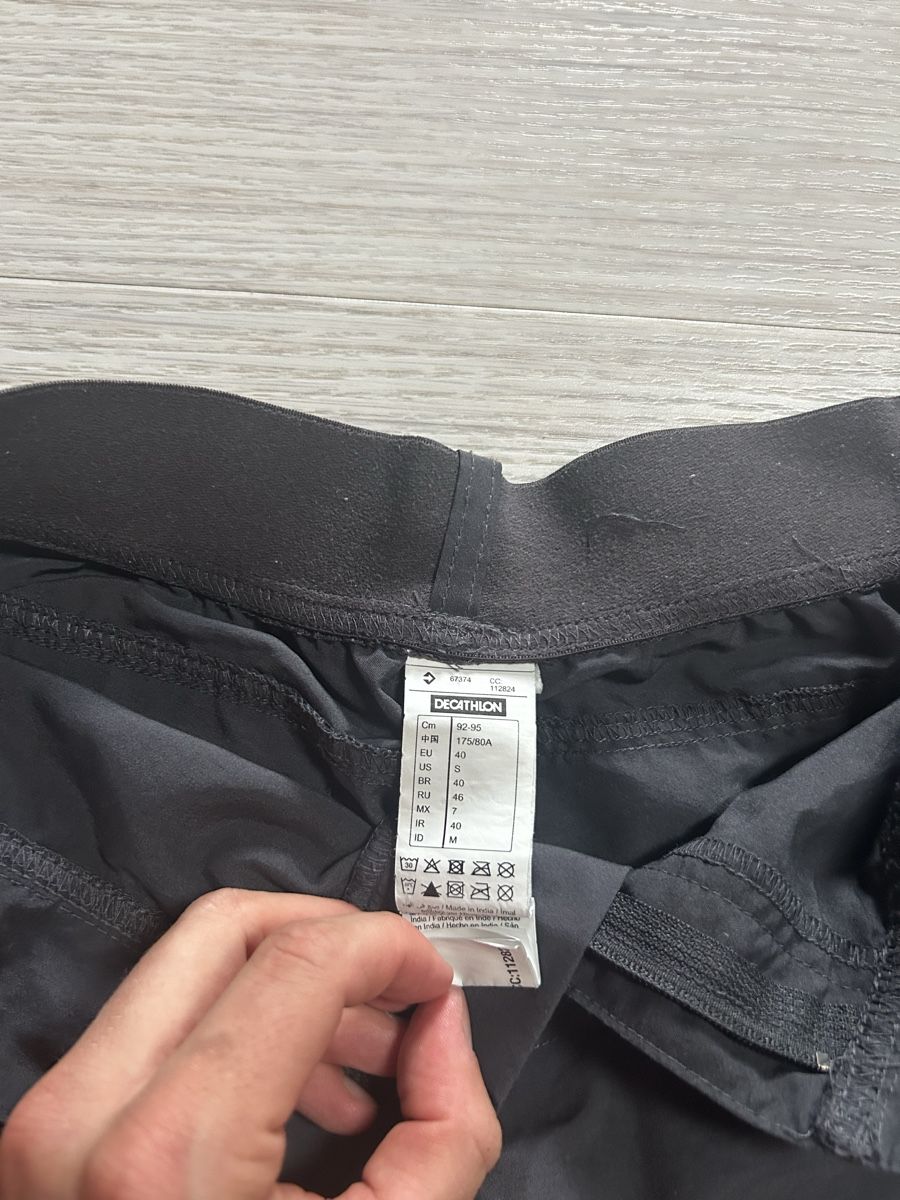 Decathlon Pantaloni: Short Decathlon - S – Usato da Reconvilier venduto da ako_6n9m 1