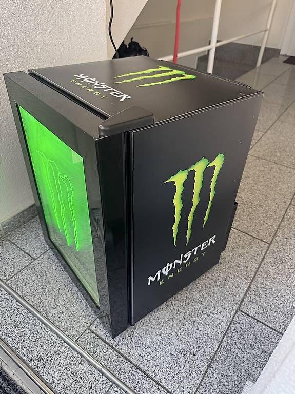Frigoriferi: Monster Kühlschrank mit LED – Usato da Wynau venduto da Lorent_Be 3