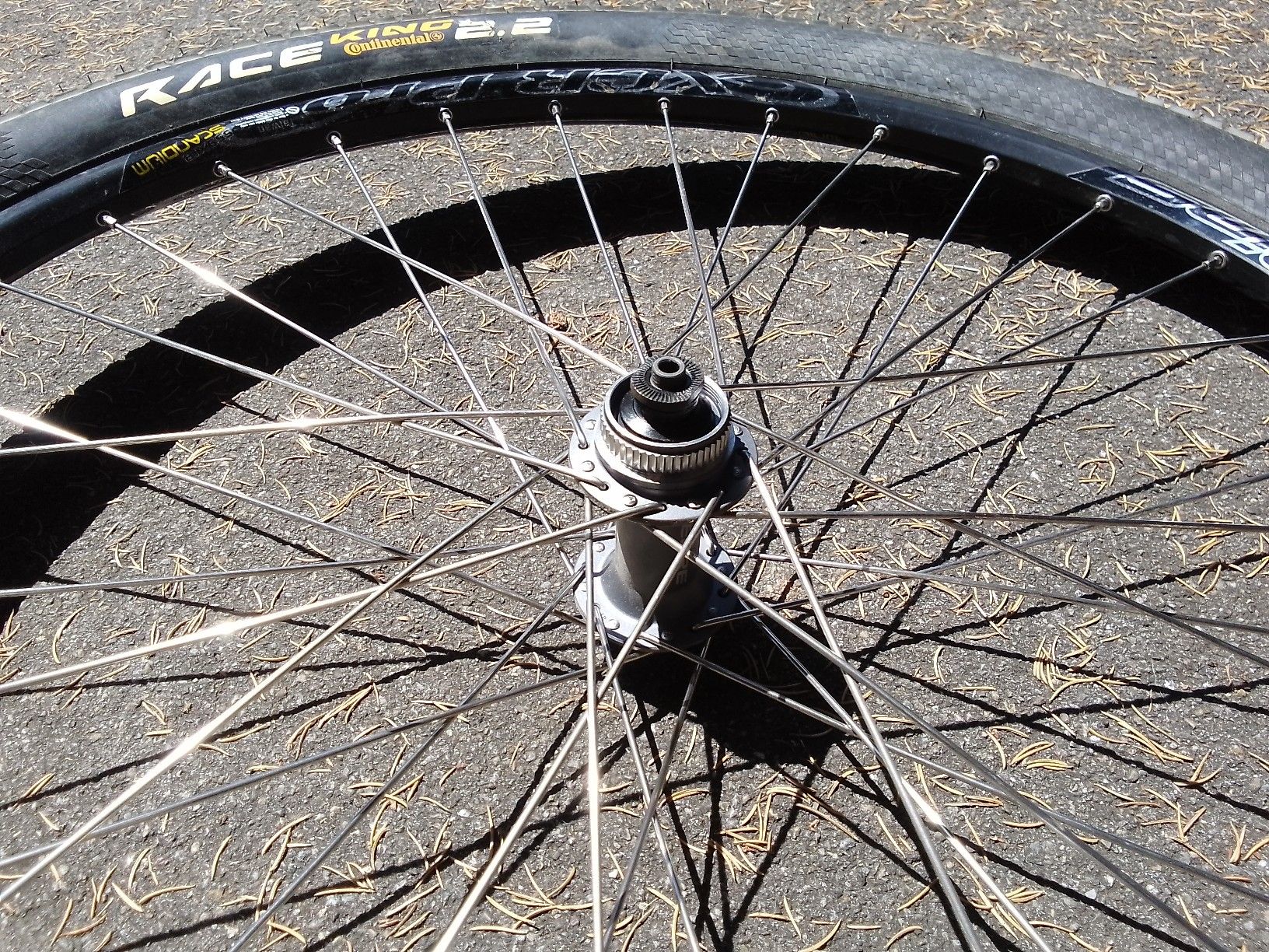 Shimano Pièces détachées: MTB 26" Radsatz Disc Alex Shimano Schnellspanner – D'occasion à Ebmatingen par swiss.canadian 8