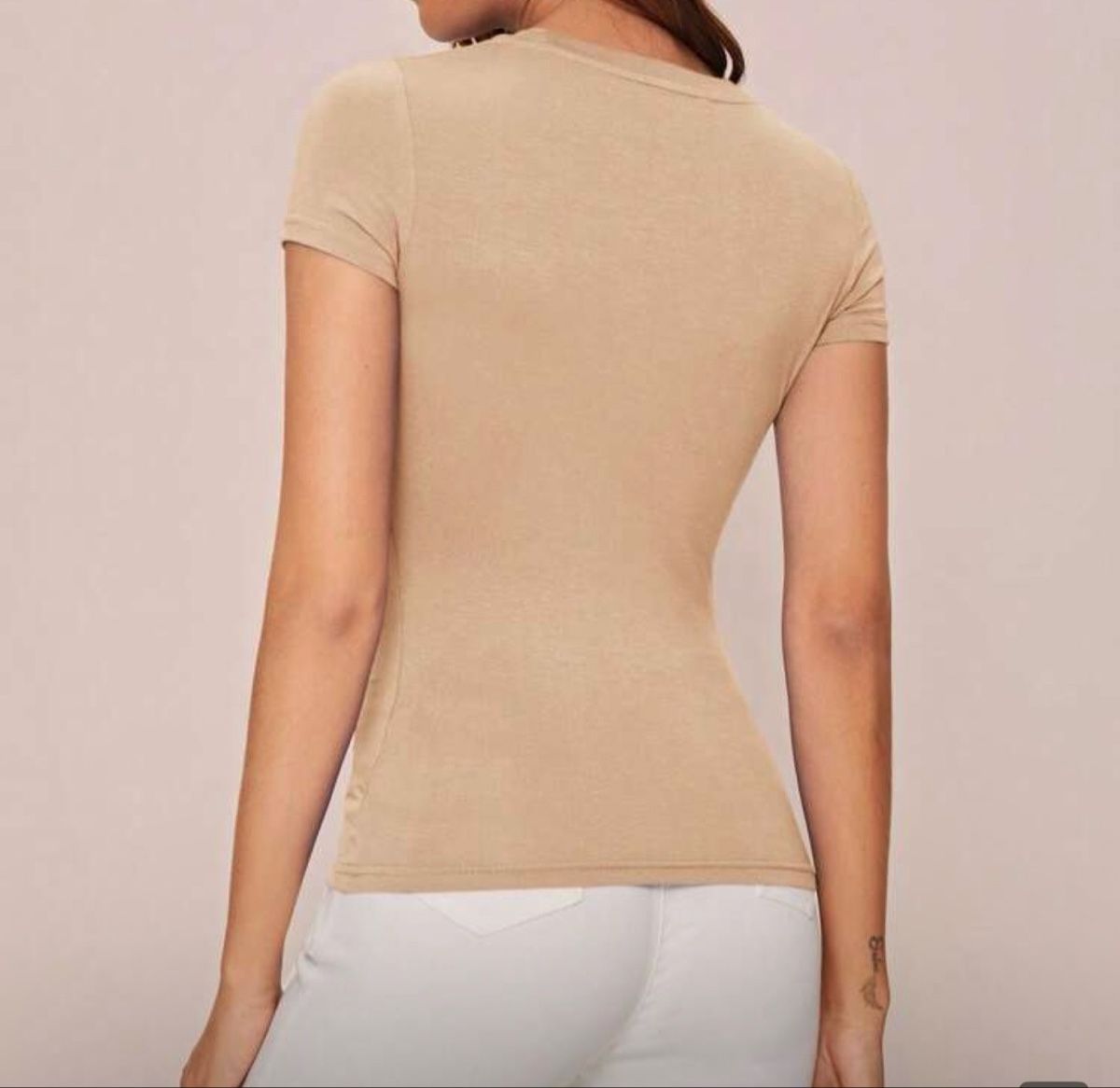 T-shirt: Basic T-Shirt in beige - Grösse M – Nuovo (secondo la descrizione) da Oberhofen Thun'see venduto da ClaudiaKelesh 1