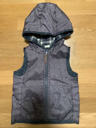 Kinderweste mit Kapuze, Grösse 86/92. 18-24m