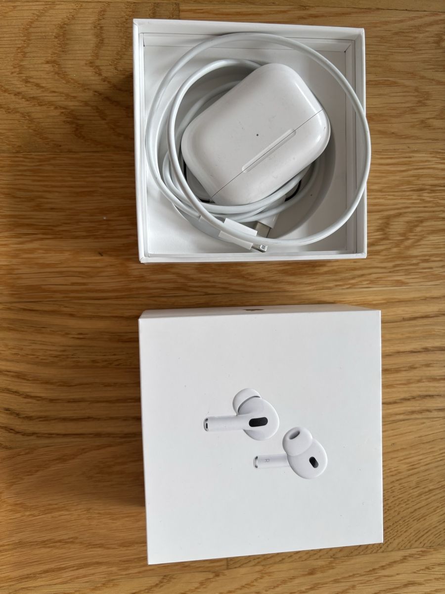 Apple Cuffie: Airpod – Usato da Uster venduto da sina_mirjam_