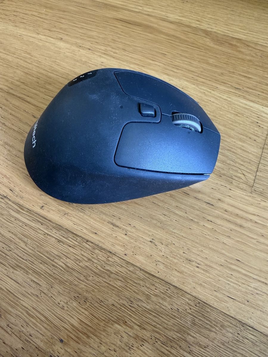 Logitech Mouse: Logitech M720 inklusive USB Dongel – Usato da Urtenen-Schönbühl venduto da gil_02 2