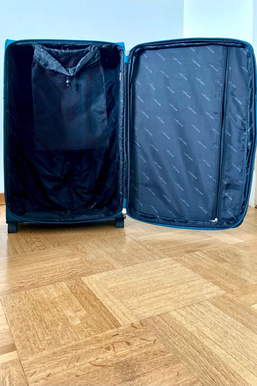 Reisekoffer: Reisekoffer-Set – Gebraucht aus Zug von HLECH 3