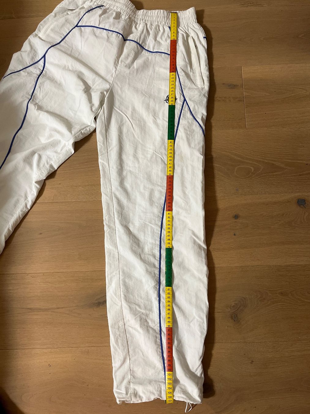 Hosen: Vicinity Trackpant (y2k) – Gebraucht aus Balzers von liv_wzl8 5