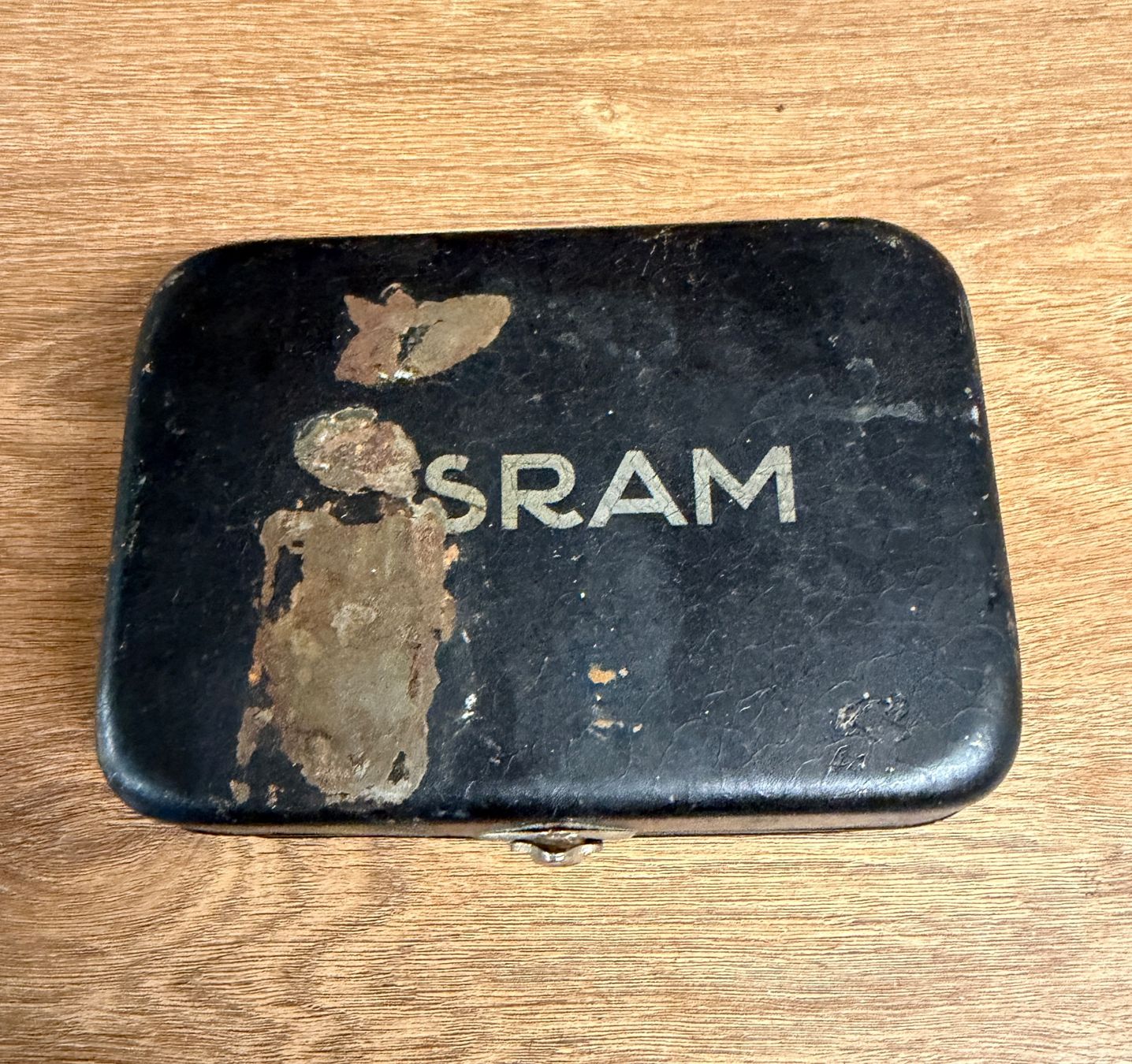 Osram Lampen: OSRAM Auto Glühbirnen Set, Vintage mit Box, komplett – Defekt aus Nussbaumen AG von angsal