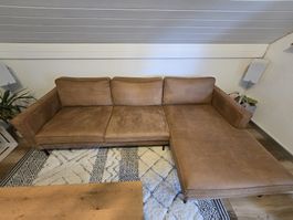 Braunes Sofa
