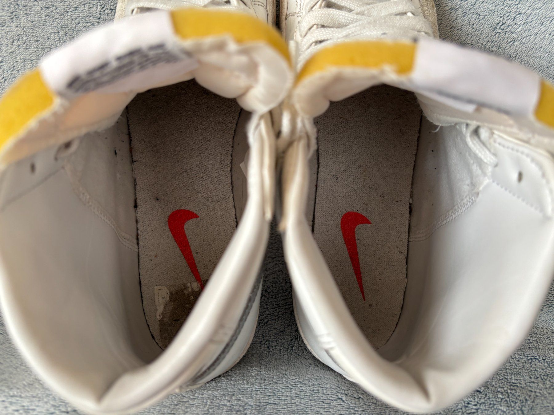 Nike Chaussures femmes: Nike Blazer Mid '77 Summit Weiss Silber, Gr. 39 – D'occasion à Birmenstorf AG par tritonius 6
