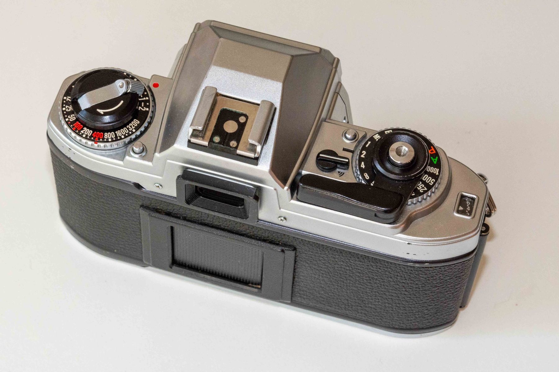 Nikon Fotocamera: Nikon FG - revidiert – Usato da Schwerzenbach venduto da floridan 4