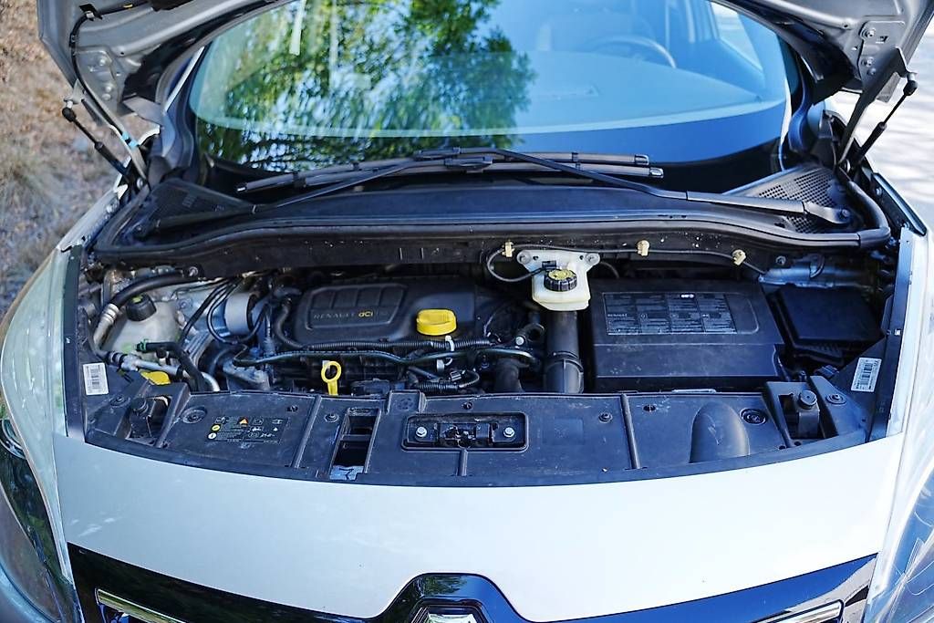 Automobili: Renault Grand Scenic – Usato da Pratteln venduto da Al2003 1