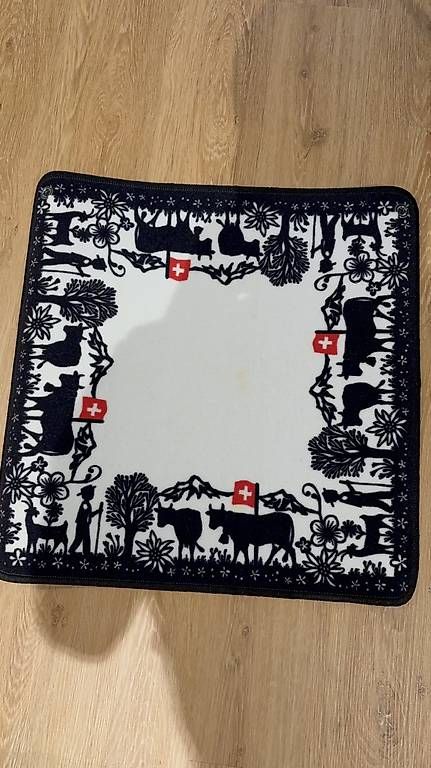 Tappeto da gioco: Jassteppich schweizer Scherenschnitt – Usato da Winterthur venduto da Lucoelen