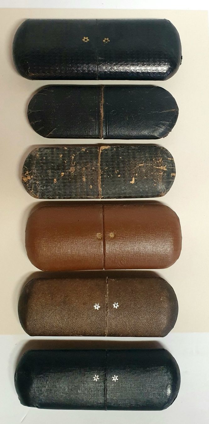 Altro in  Abbigliamento & Accessori: 6 Vintage Brillenetui – Usato da Tüscherz-Alfermée venduto da Newpad 2