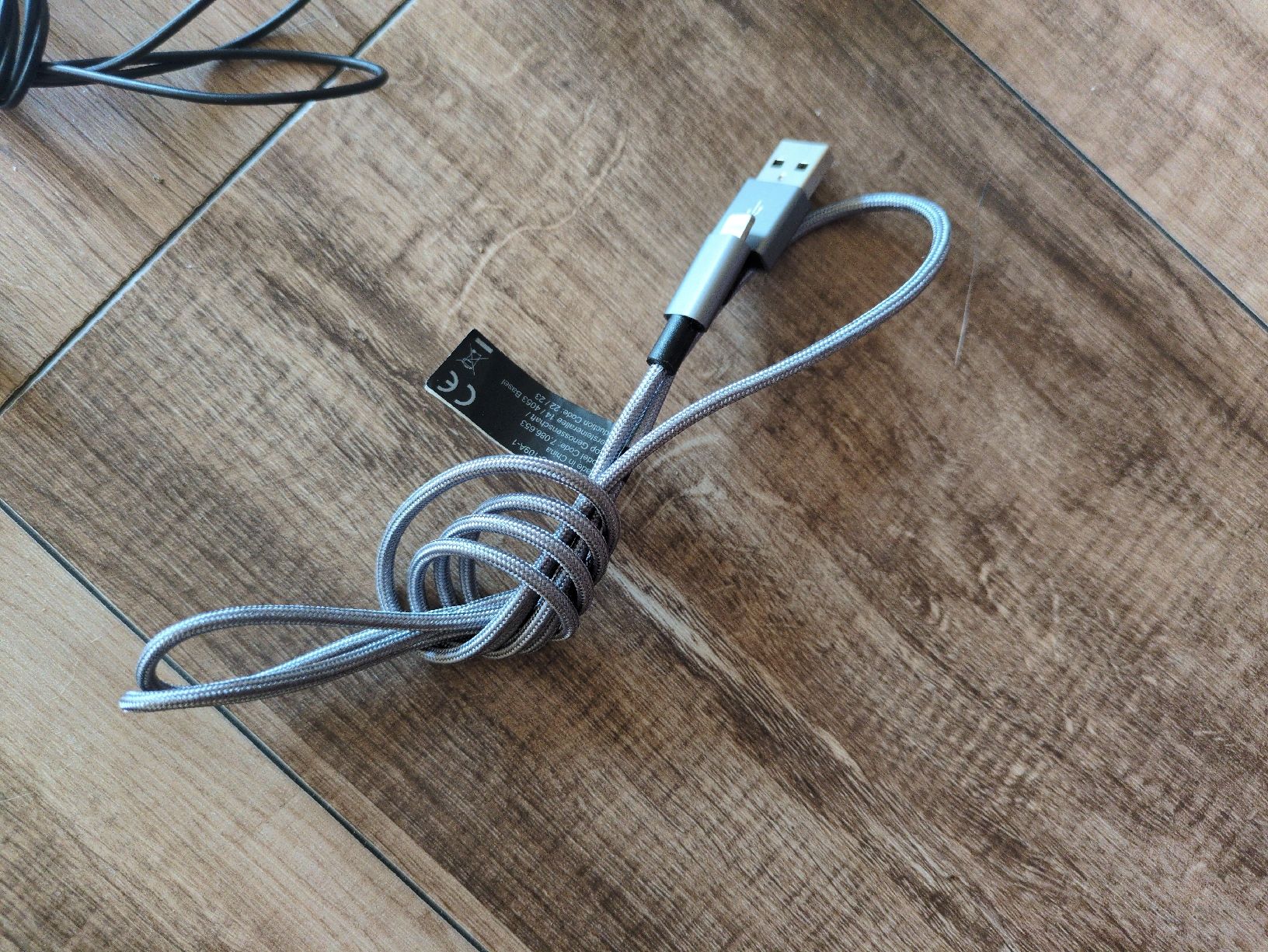 Apple Caricabatterie: Ladekabel Iphone mit USB + Autoadapter + AUX – Usato da Worb venduto da aba_t8l5 4
