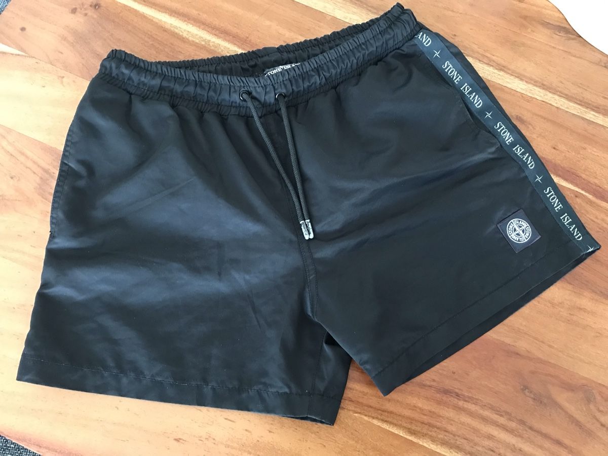 Stone Island Pantaloni: Stone Island Shorts Gr M – Usato da St. Gallen venduto da Emifrei 3