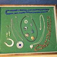 Schmuck Konvolut: Ketten, Anhänger, Ohrringe, Vintage!