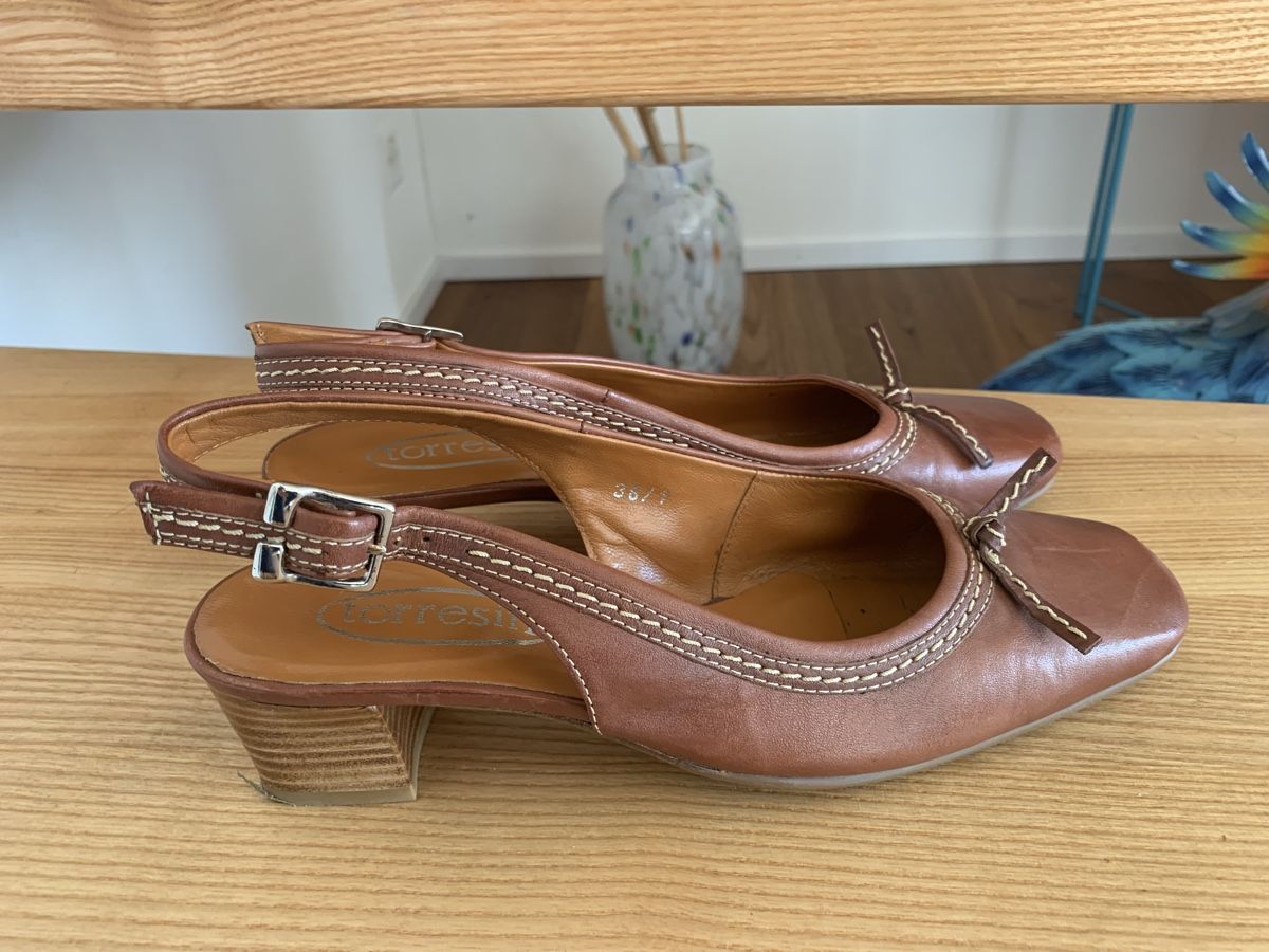 Scarpe da donna: Slingpumps Vero Cuoio Leder – Nuovo (secondo la descrizione) da Aathal-Seegräben venduto da Squiki 1