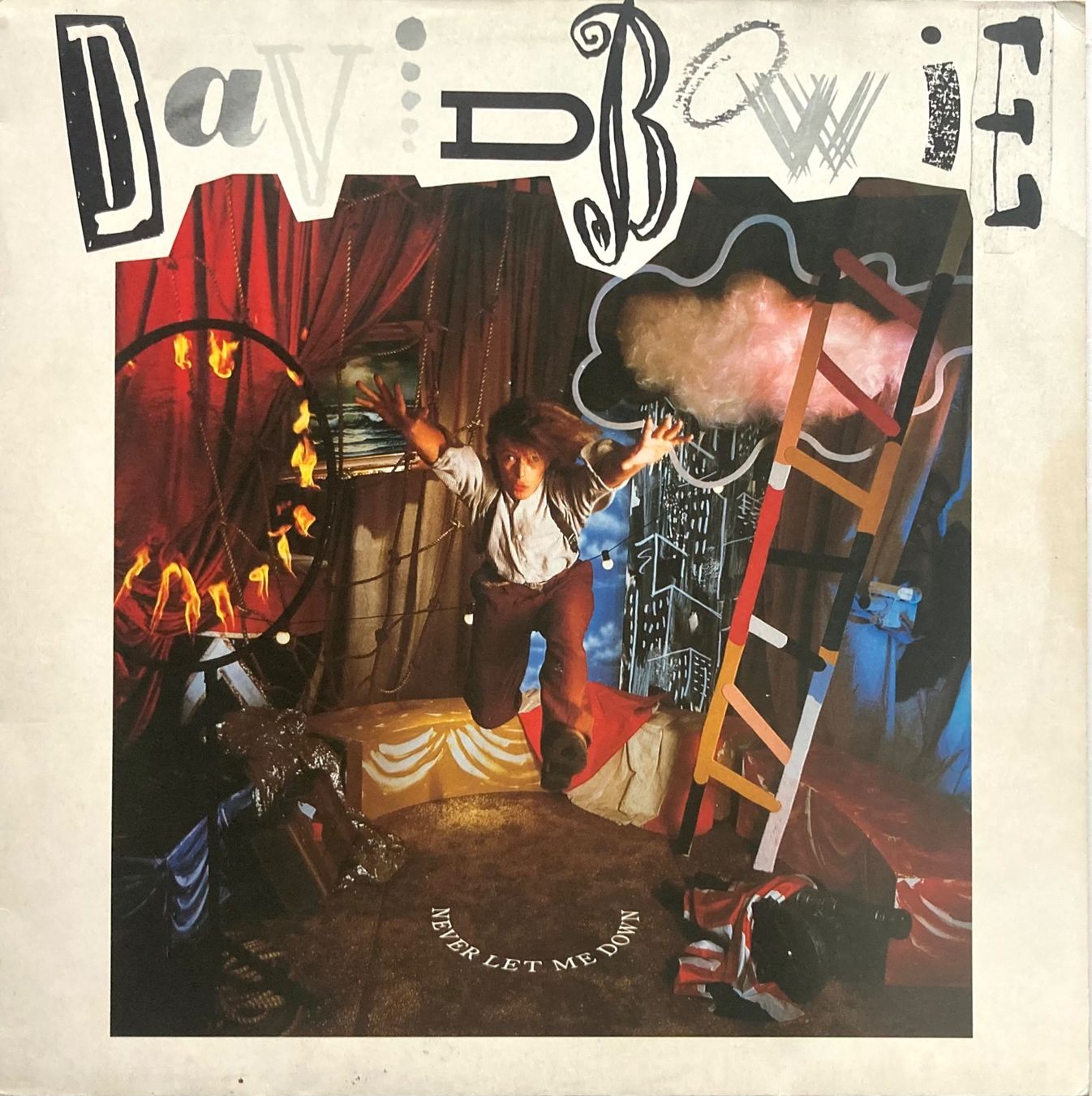 Dischi in vinile: DAVID BOWIE - NEVER LET ME DOWN – Usato da Poliez-Pittet venduto da Newtown-Records