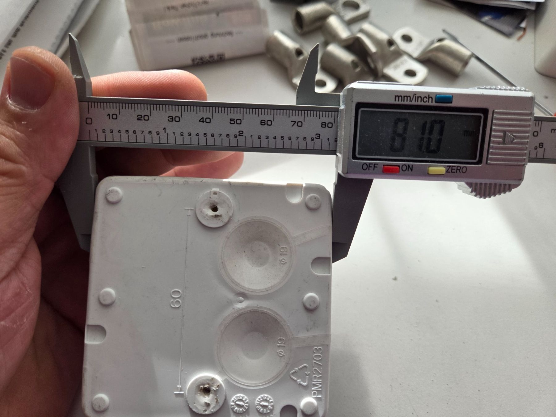 Alimentazione elettrica: ABB, Abzweigdose 80 x 80 x 40 – Usato da Zürich venduto da eymen20 8