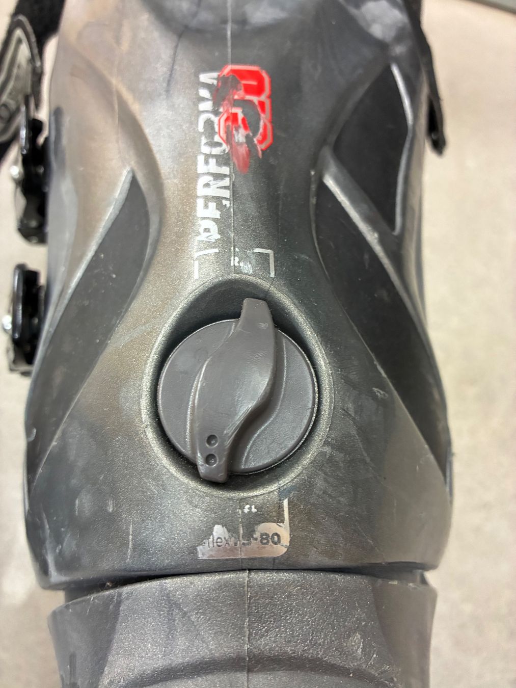Salomon Scarpe da uomo: Skischuhe Salomon Grösse 44 (Mondo 28.0) – Usato da Zürich venduto da leGrenat 2