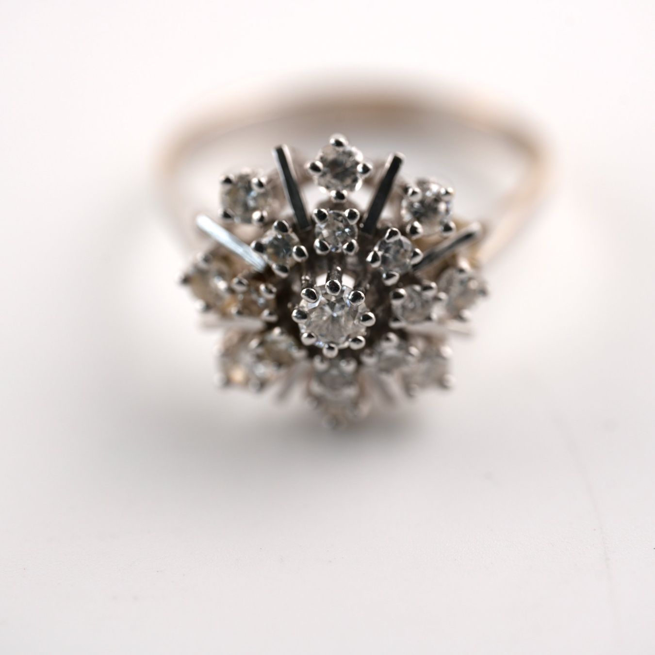 Bagues: Weissgoldring mit Diamanten – D'occasion à Basel par Vip24 4