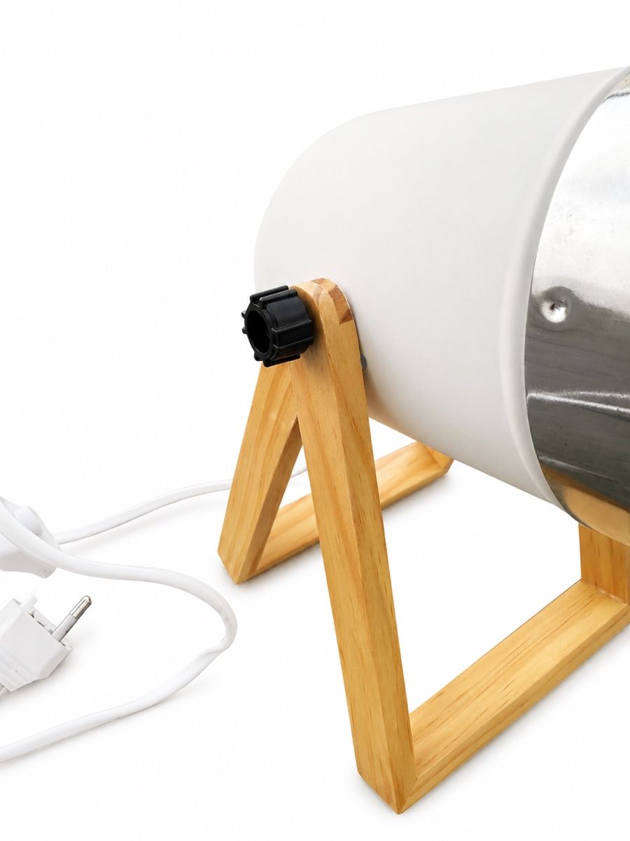 Lampen: Stilvolle LED-Tischlampe mit modernem Design – Neu (gemäss Beschreibung) aus Aarberg von LovelyThings_ 1