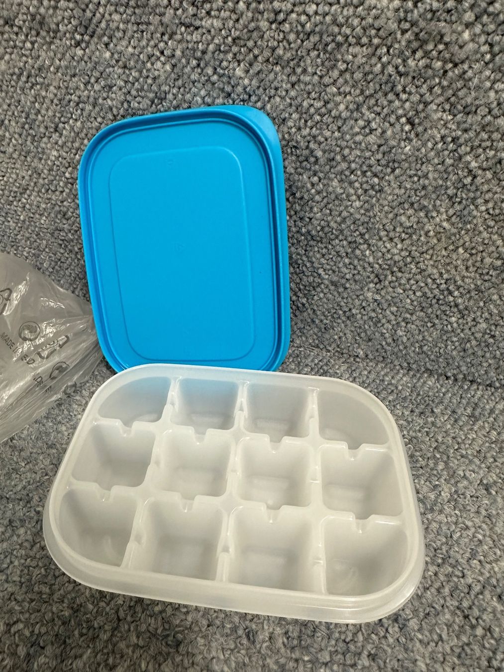 Tupperware Contenitori & Simili: Tupperware NEU!!! Freezer ICE Cube NEU!! – Nuovo e nell'imballaggio originale da Muttenz venduto da Elif8 1
