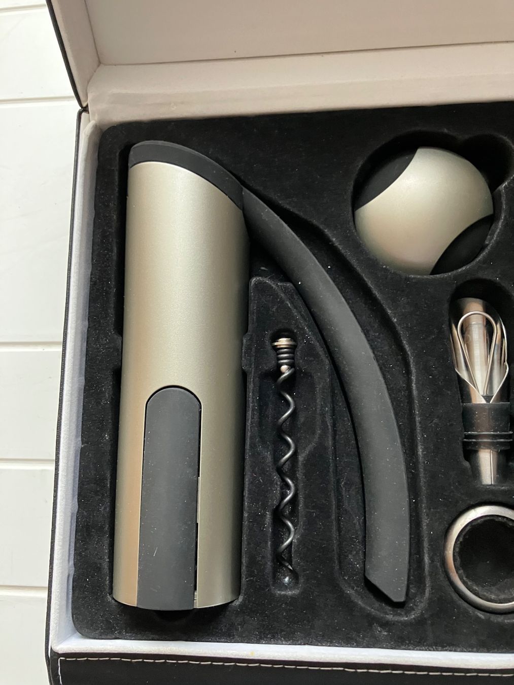 Flaschenöffner & -verschlüsse: Korkenzieher Geschenkset neu – Neu und originalverpackt aus Aadorf von heiluz15