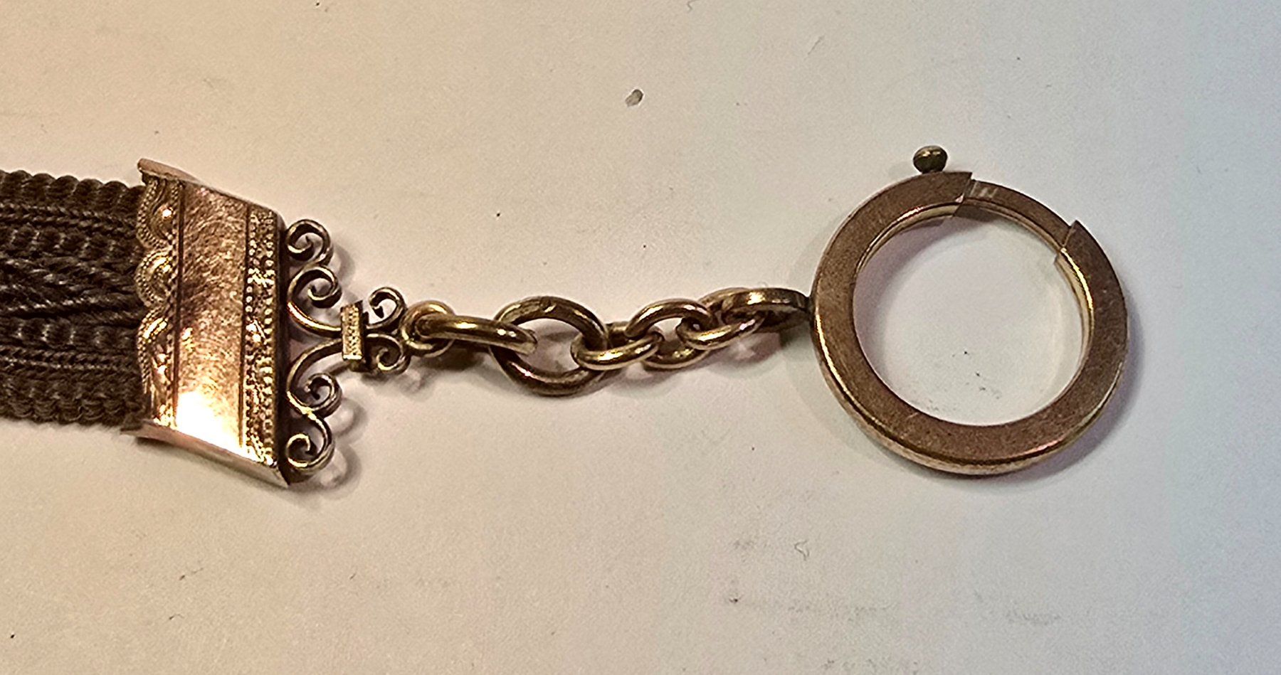 Sonstiges Uhren Zubehör: Taschenuhrkette mit Haar – Gebraucht aus Ennetbürgen von 50shafali53 1