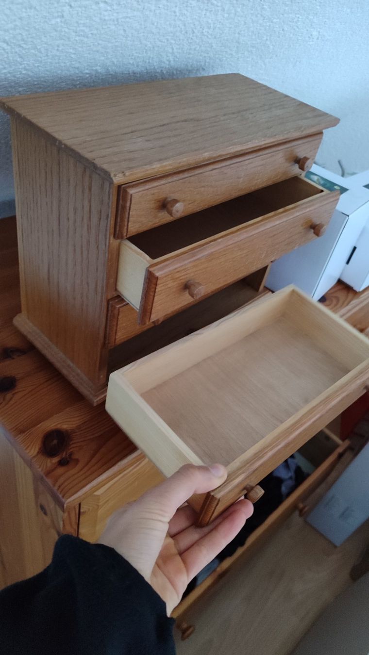 Cassettiere: Mini Kommode aus Holz mit vier Schubladen – Nuovo (secondo la descrizione) da Zürich venduto da nic_xm7s 3