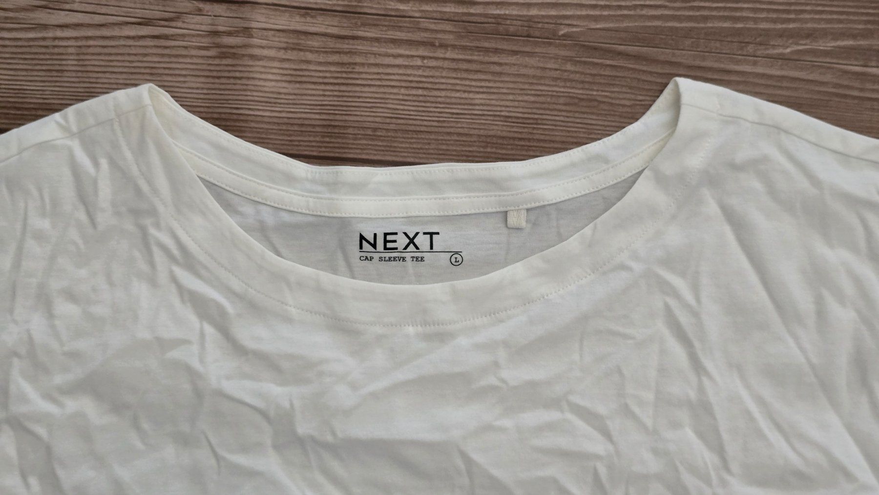 Next T-shirt: 🆕 Next Cap Sleeve Cotton Tee - L - white – Nuovo (secondo la descrizione) da Thalwil venduto da VitaMini 1