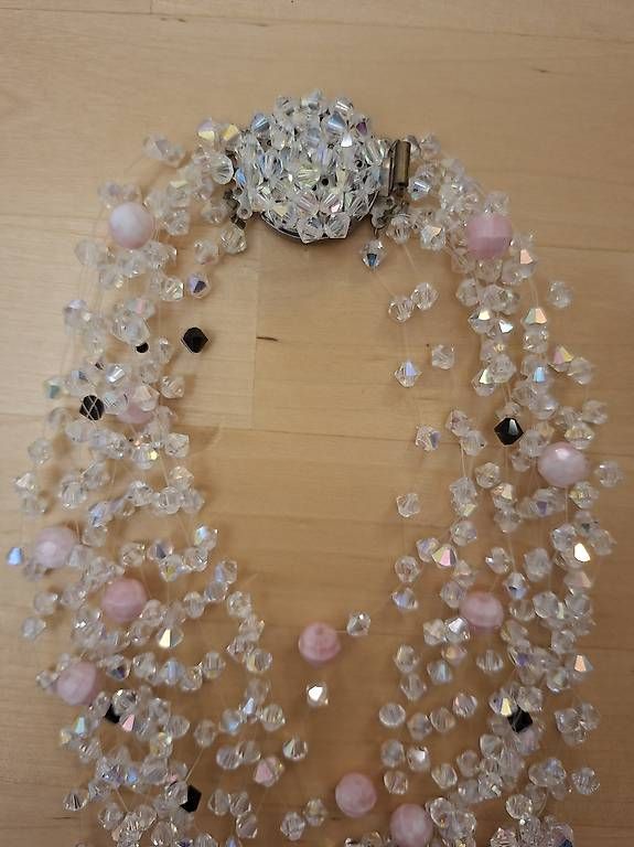 Catenine: Glitzernde kurze Langani Halskette – Usato da Wabern venduto da amo_pp26 1