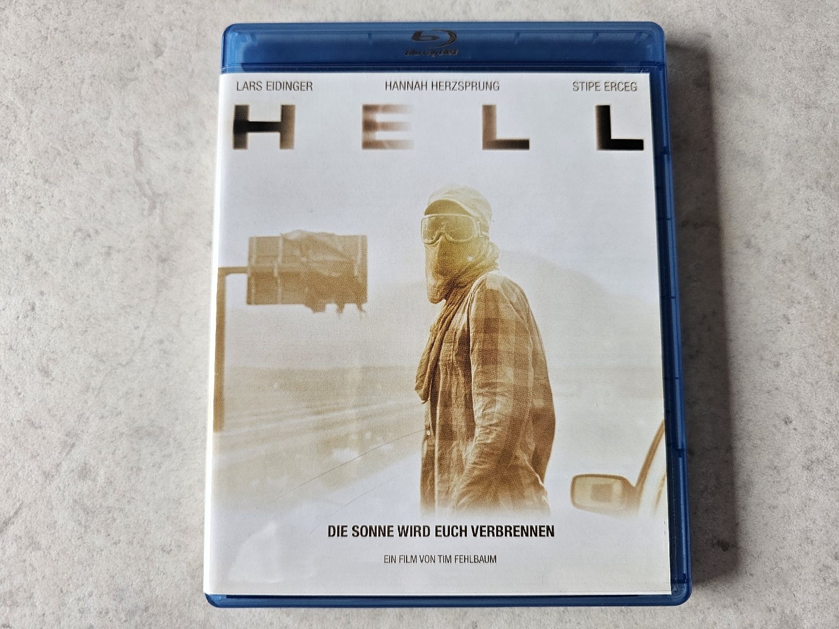 Tutti i DVDs: Hell  -  Die Sonne wird euch verbrennen  /  Bluray – Usato da Schneisingen venduto da backstore24