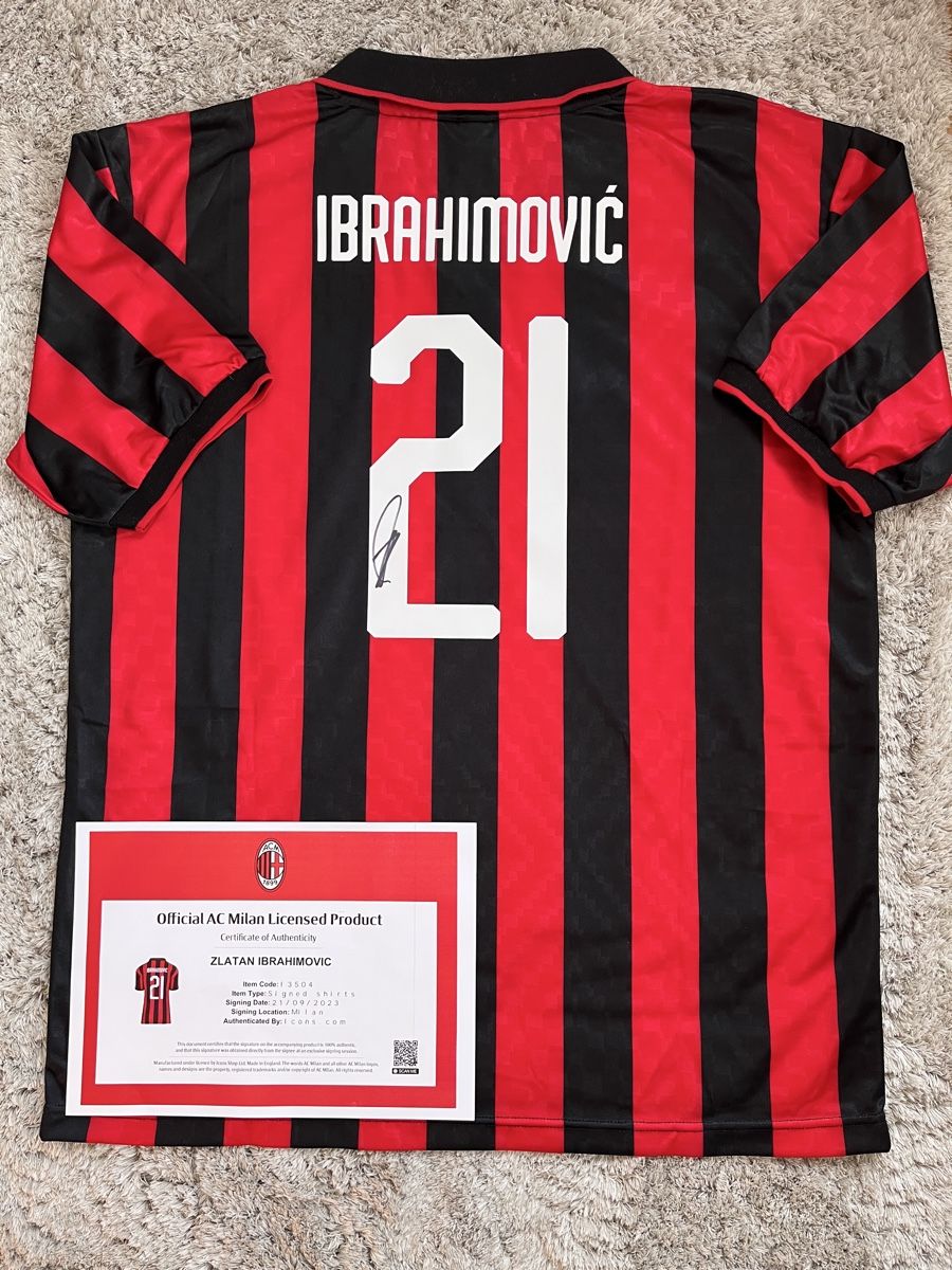 Autografi: AC-Milan shirt, Ibrahimovic - handsigned - COA – Nuovo (secondo la descrizione) da Willisau venduto da Diskoferi