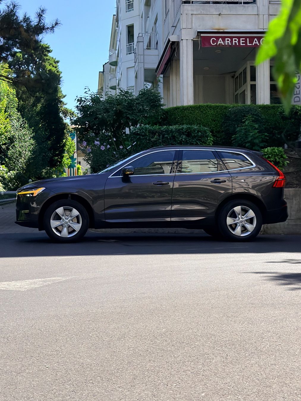 Volvo Automobili: VOLVO XC60 B5 Benzin Mild Hybrid Momentum Geartronic – Usato da Genève venduto da art_kj26 3