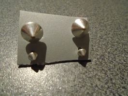 Ohrstecker Zylinder, gross und klein, silberfarbig