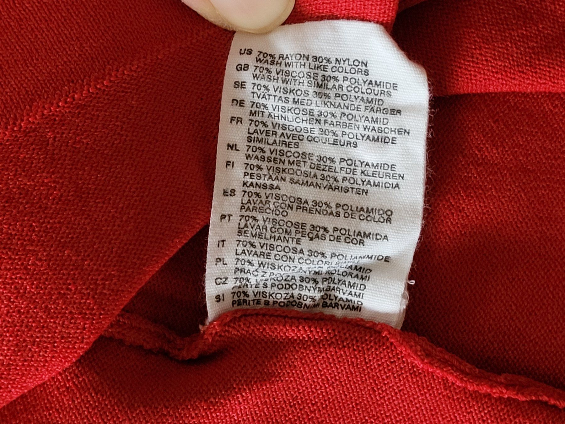 H&M Maglioni & Felpe: leichter roter Pulli H&M Grösse M – Usato da Wiesendangen venduto da samoalk 4