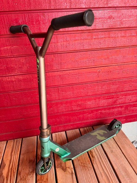 Micro Kickboard: Micro  chilli scooter – Usato da Ebikon venduto da gil_5czh 1