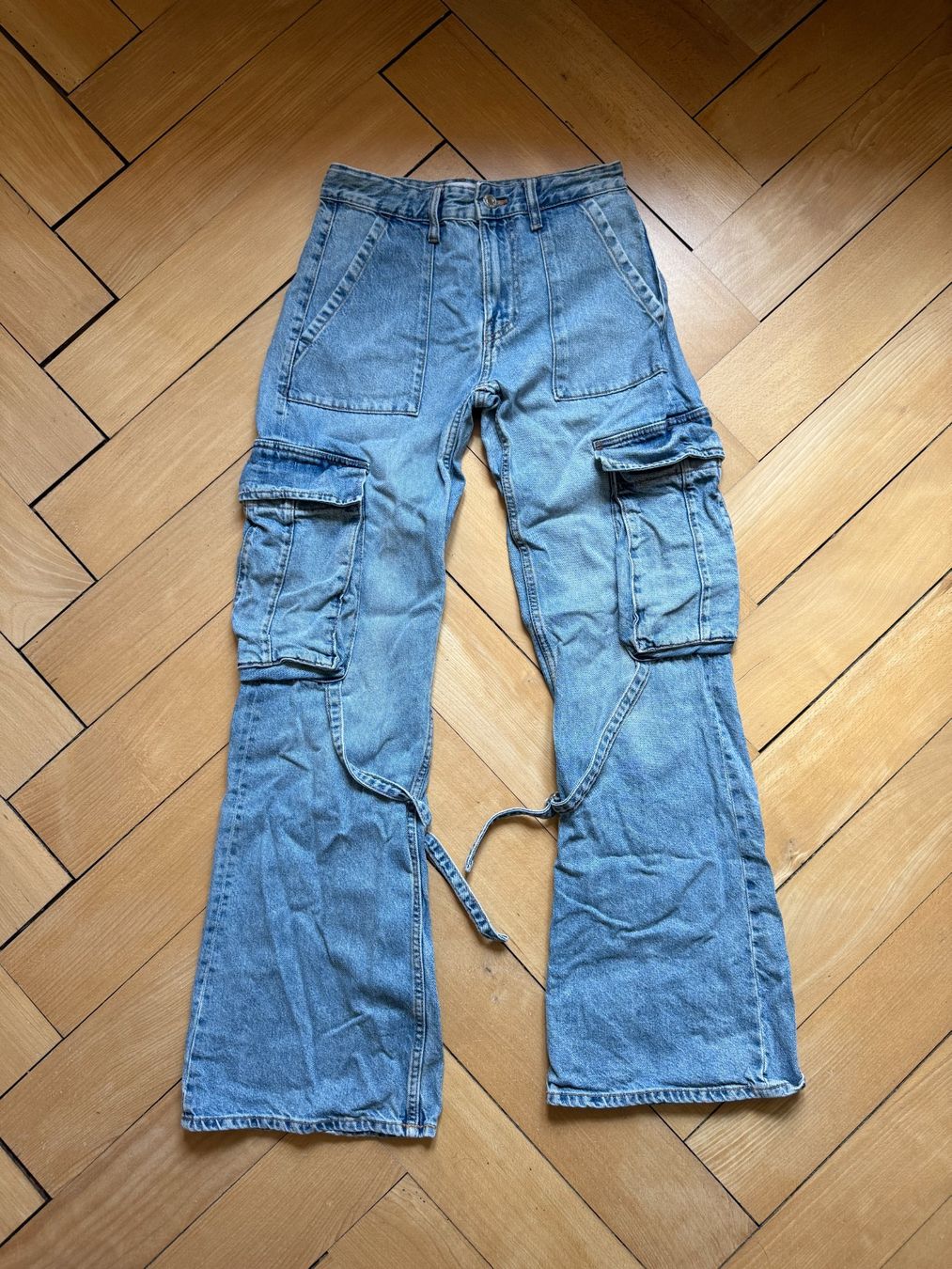 Zara Jeans: ZARA - Cargo Jeans blau XS – Usato da Zürich venduto da Diazaio