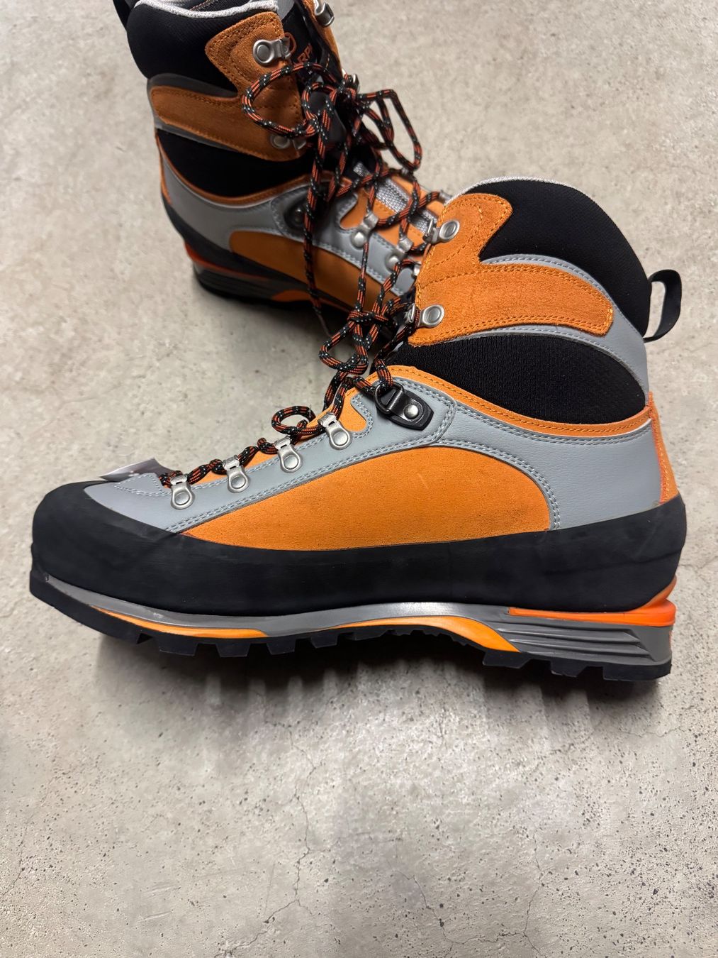 Scarpa Scarpe da uomo: SCARPA TRIOLET PRO GTX GR. 46 – Nuovo (secondo la descrizione) da Lenzburg venduto da billistar 1