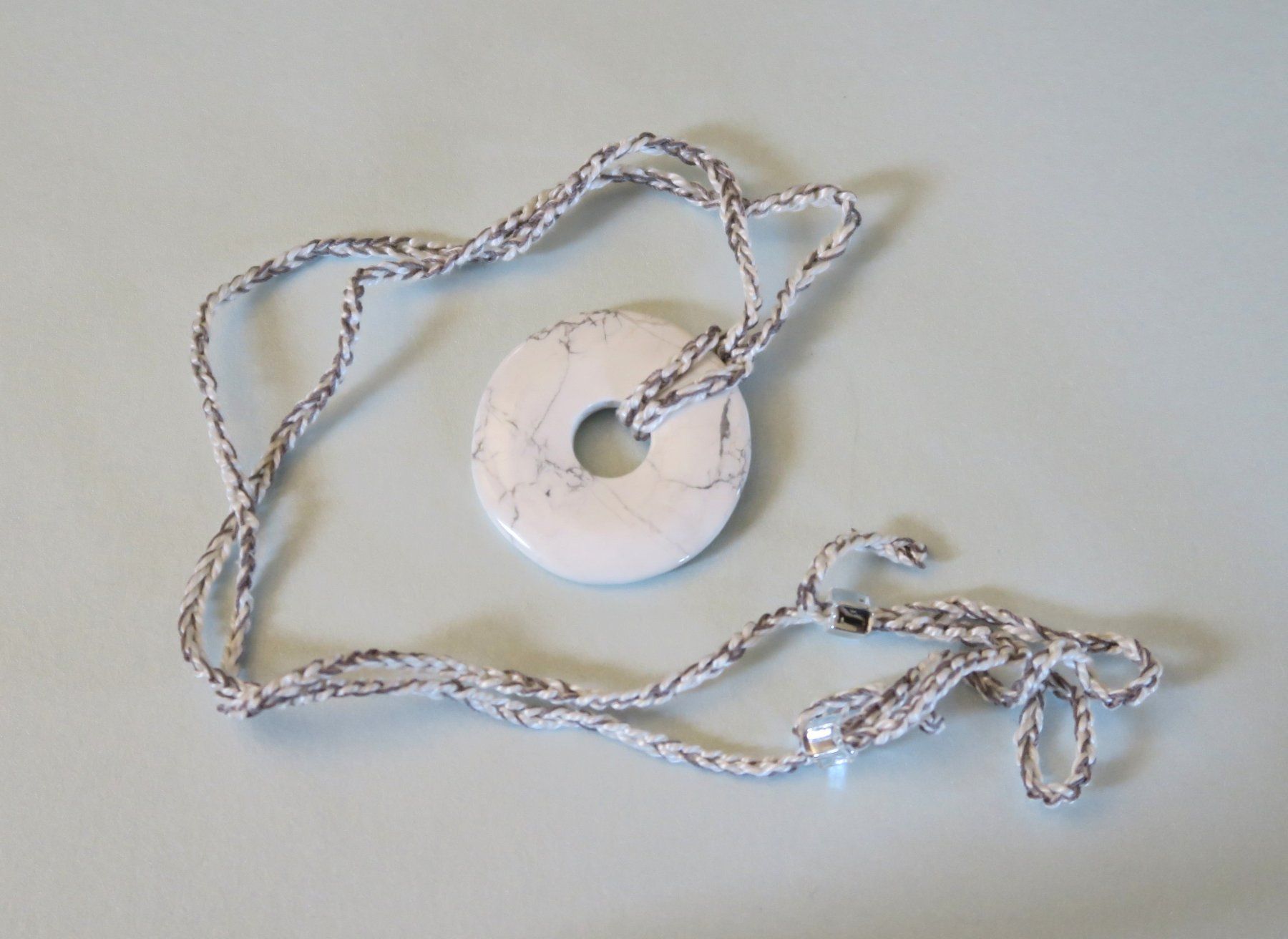 Catenine: Kette Magnesit Donut – Nuovo (secondo la descrizione) da Brittnau venduto da marlenestone