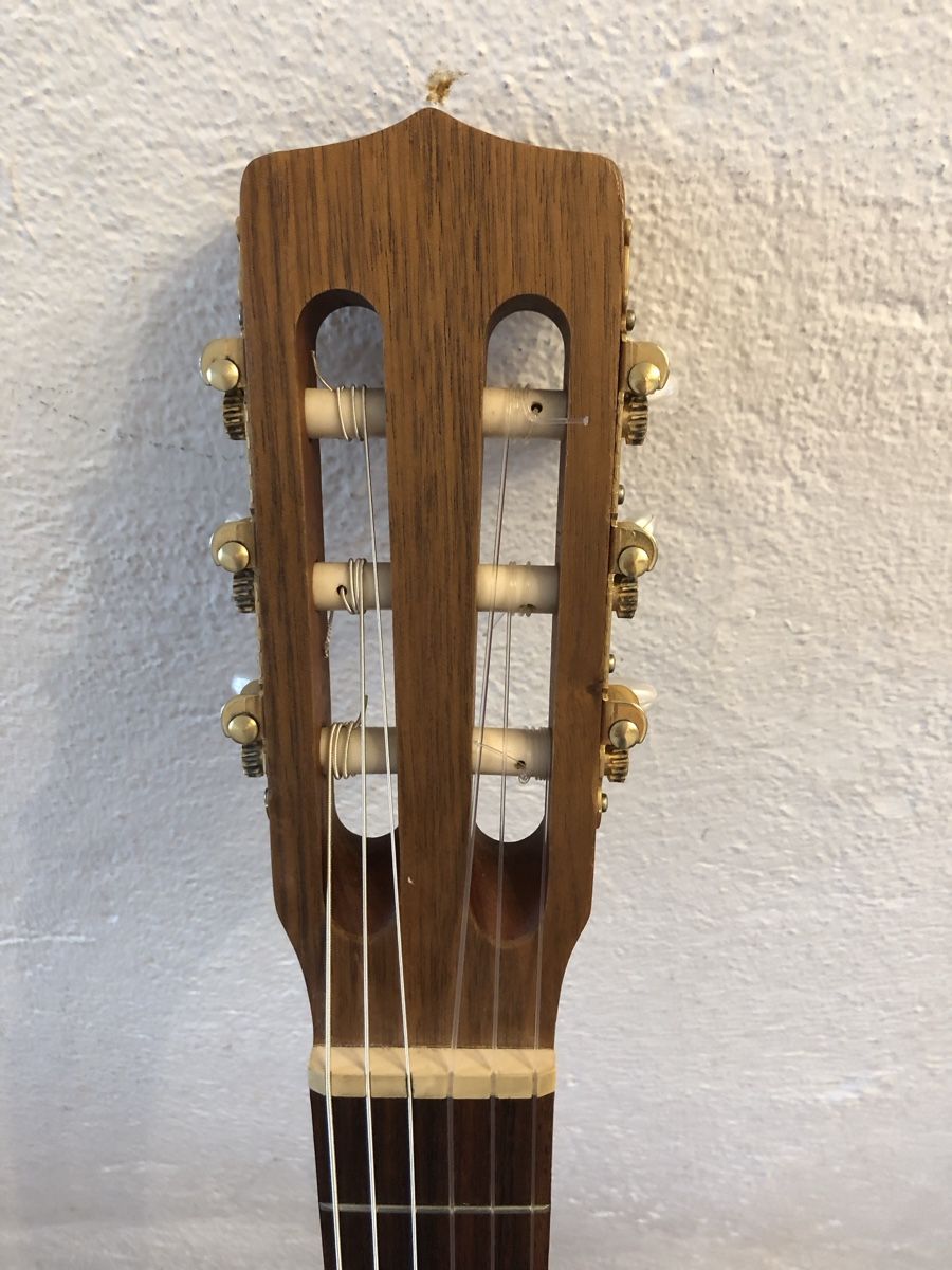Strumenti musicali: Gitarre – Usato da Wilen b. Wil venduto da Ku_26 1
