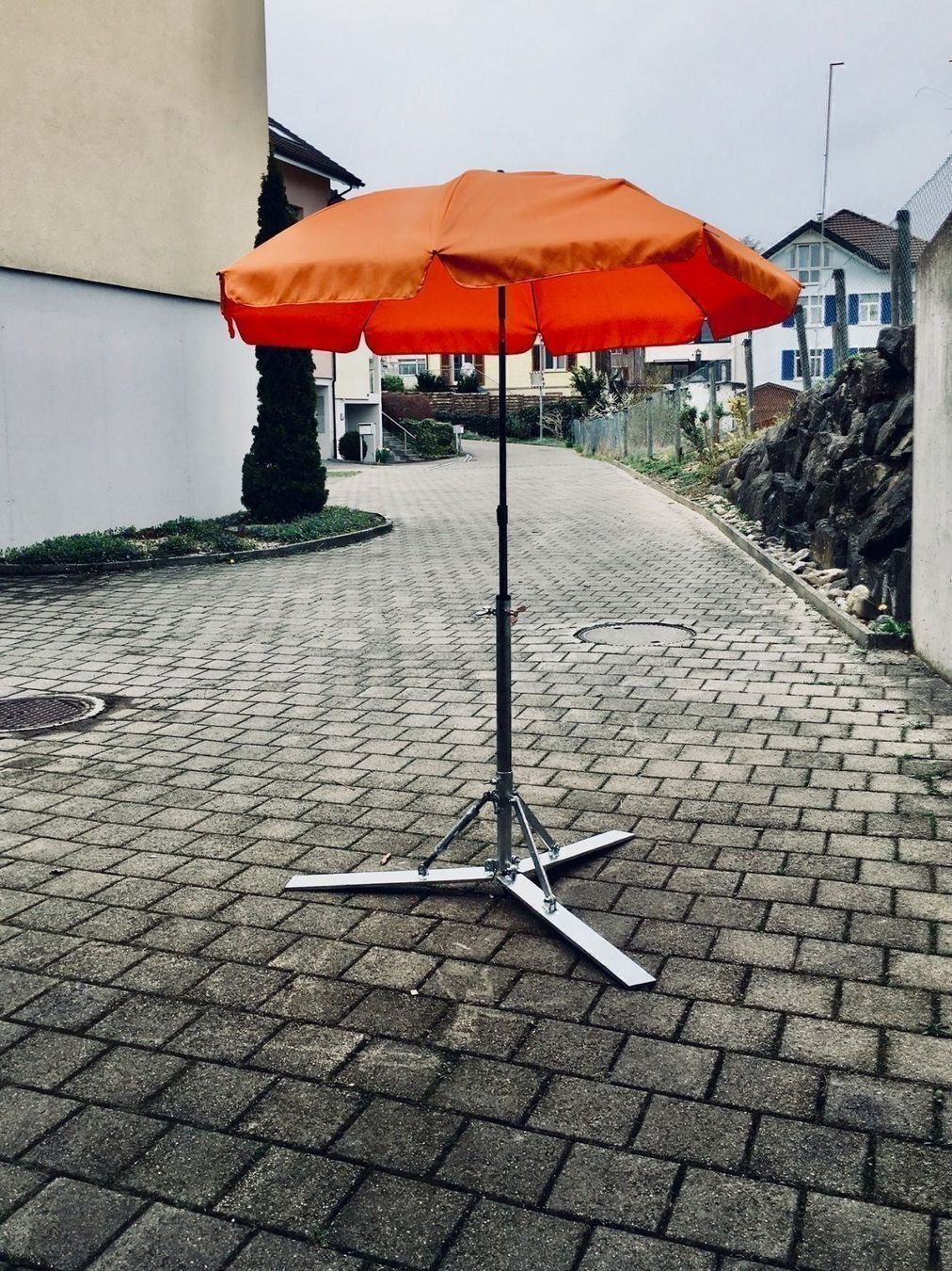 Altro: Sonnenschirm Klappständer  Feuerverzinkt Bei mehrere – Nuovo (secondo la descrizione) da UZWIL venduto da Priska12 3