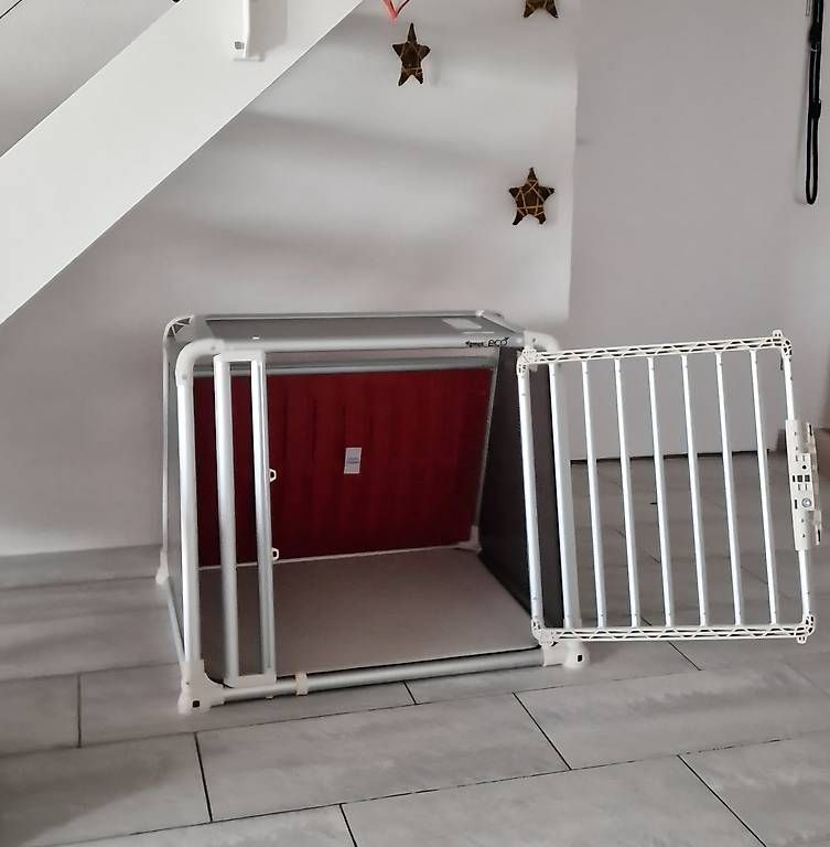 4pets Cages, transport & sécurité: Hundebox – D'occasion à Lohn-Ammannsegg par aru_6xdy