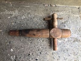 Antiker Zapfhahnen Holz